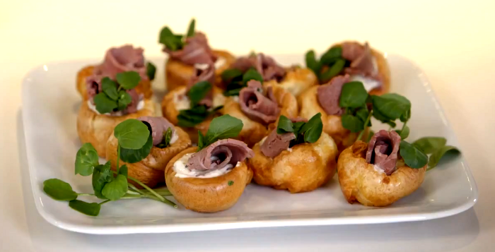 yorkshire-pudding-canapes