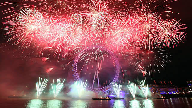 60697-640x360-london_eye_nye2012_fireworks_640